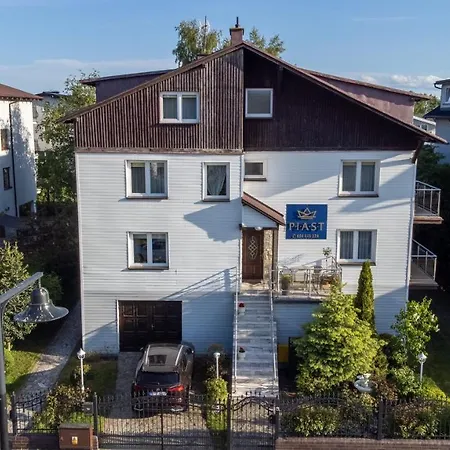 Piast Δωμάτια σε οικογενειακή κατοικία