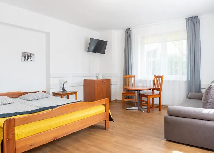 Δωμάτια σε οικογενειακή κατοικία Piast