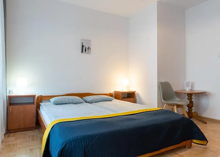 Piast Δωμάτια σε οικογενειακή κατοικία *